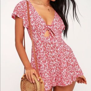 Do do red & white print front tie lulus romper